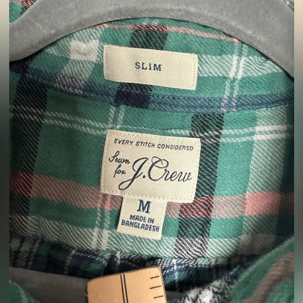 J.Crew Men Size Medium Magazine‎ Green Plaid Slim Double Weave button down shirt